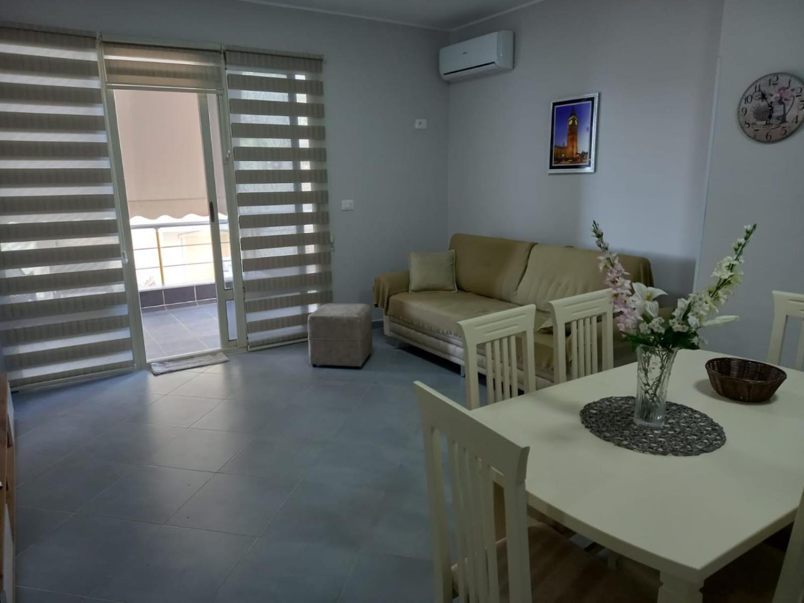 Huge Terrace With Sea View Appartement Durrës
