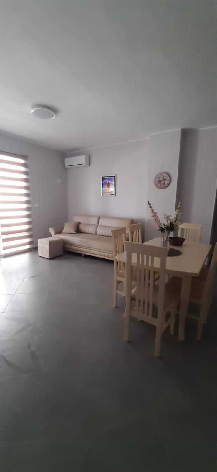 Huge Terrace With Sea View * Durrës